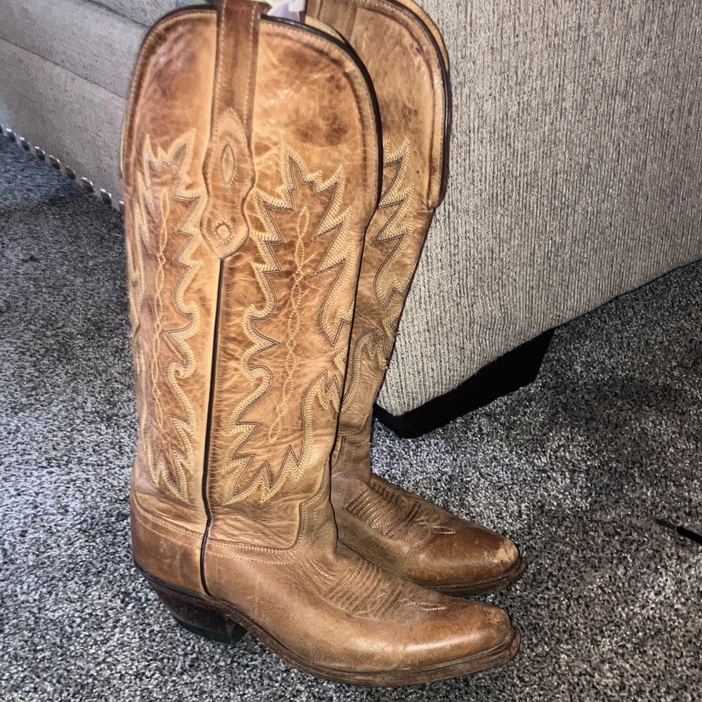Old West Brown Distressed Leather Western Heeled Boots